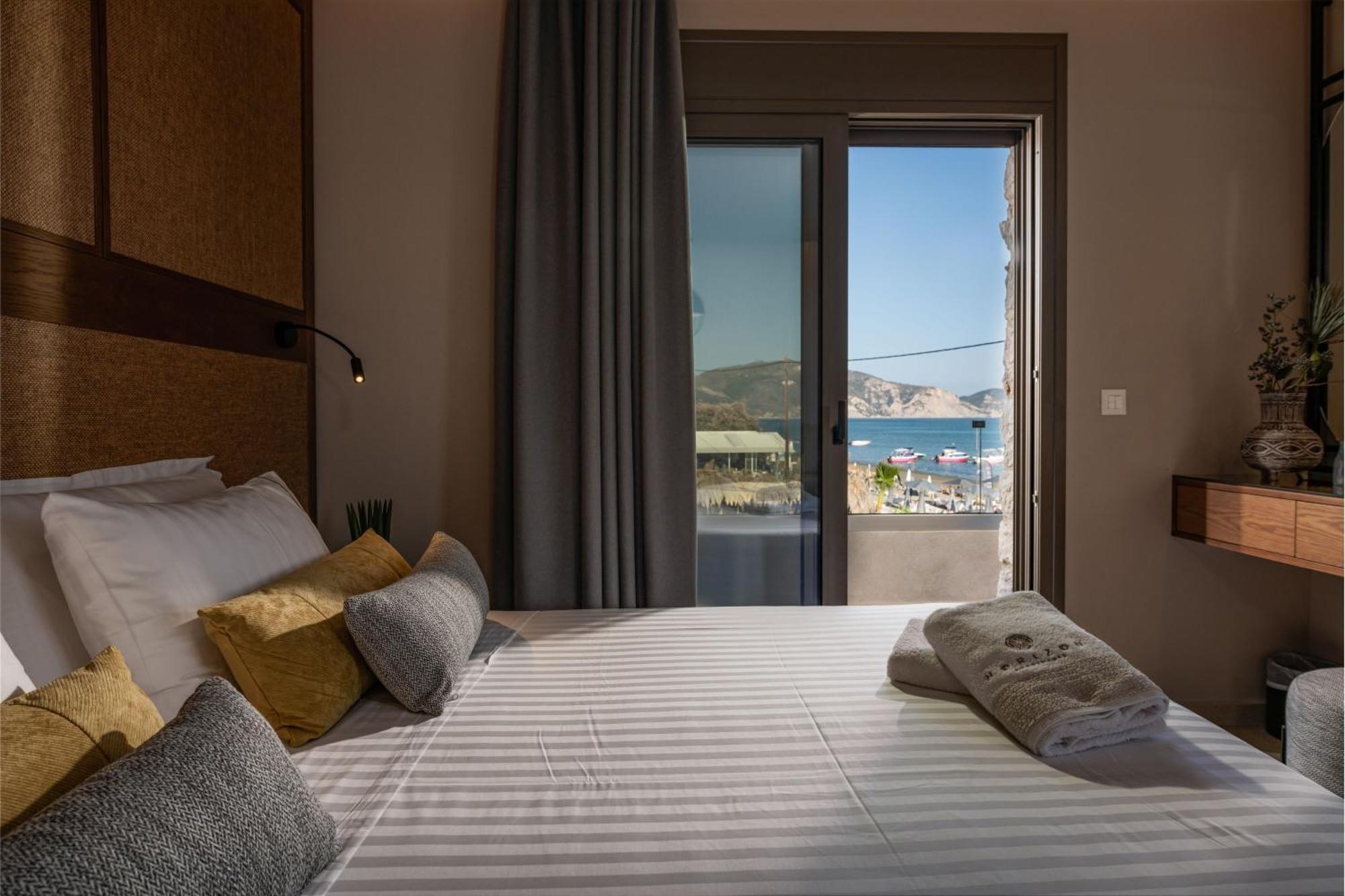 Horizon Apartments - Beachfront Luxury, By Zantewize Laganas Exterior photo